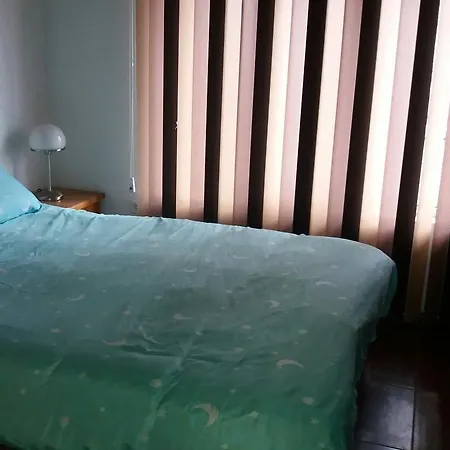 Къща за гости Lucy