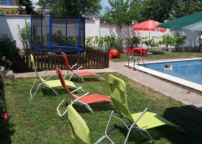 Lucy Pensionat Varna